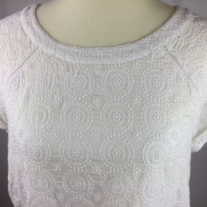 GAP white embroidered summer top. Small.